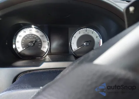 2010 Jaguar Xf Premium from USA, damaged, VIN SAJWA0GB5ALR75285